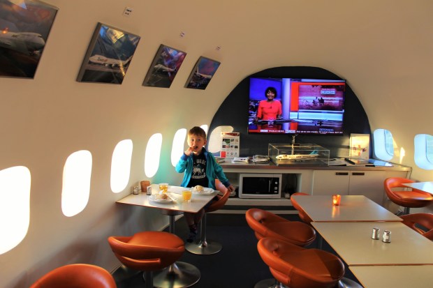 Jumbo Stay Arlanda EL copyright protected